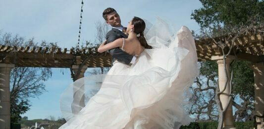 Wedding Photography, Capturing Those Amazing Wedding Dance Moves Wedding Dance Moves Photography